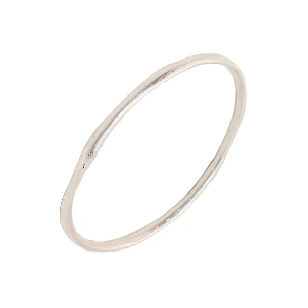 PEBBLES OVAL BANGLE